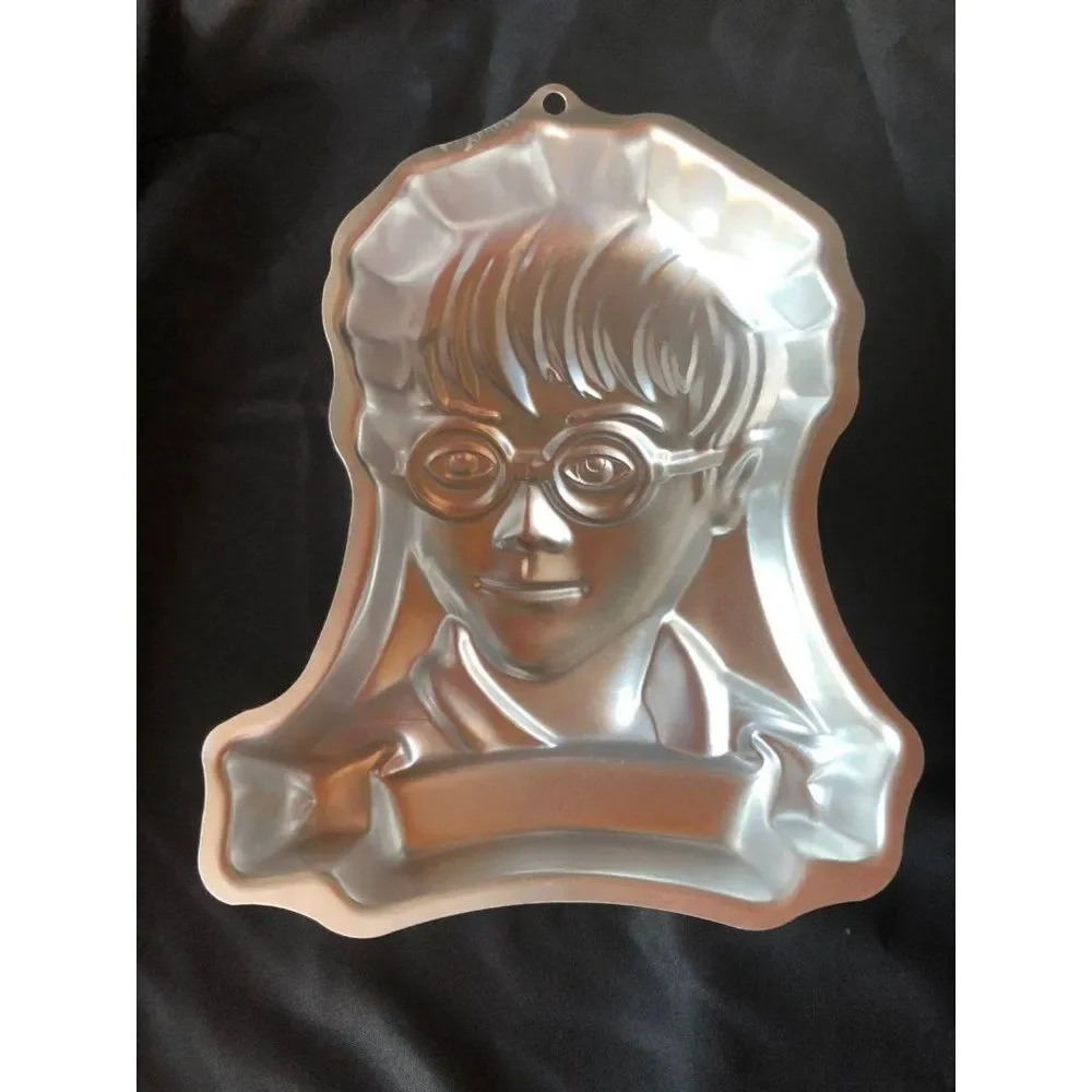 Vintage Wilton harry potter Cake Pan
